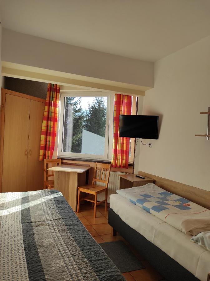 Willa Mona Bed & Breakfast Szklarska Poreba Room photo