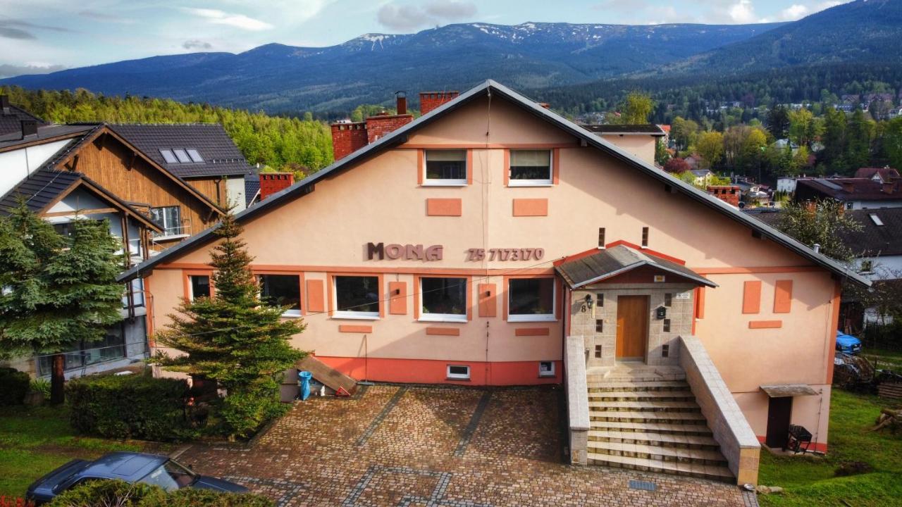 Willa Mona Bed & Breakfast Szklarska Poreba Exterior photo