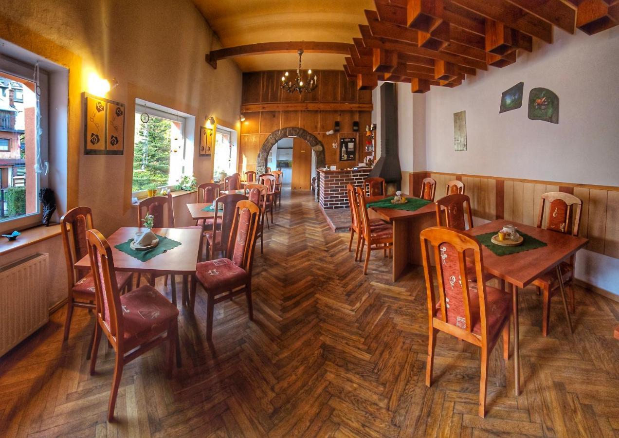 Willa Mona Bed & Breakfast Szklarska Poreba Exterior photo