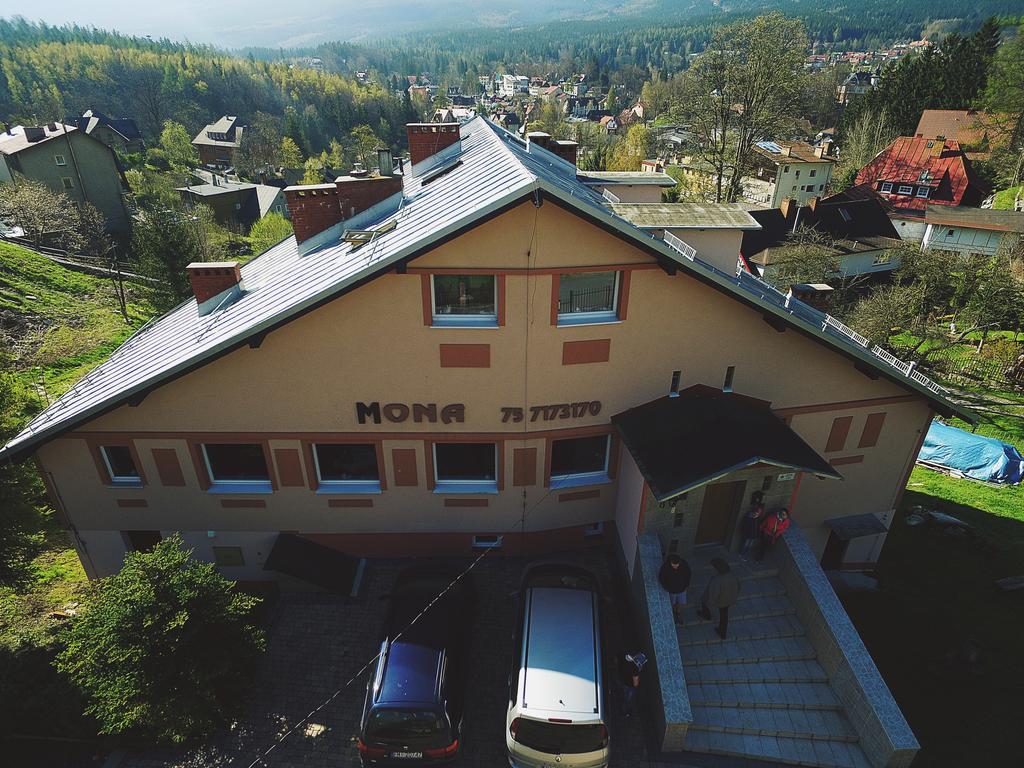 Willa Mona Bed & Breakfast Szklarska Poreba Exterior photo